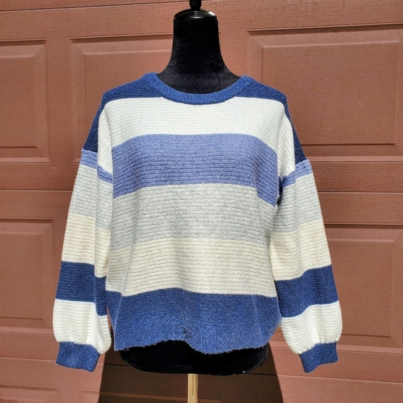 Pink Republic Blue and Gray Striped Women's Sweater Size Large - Picture 1 of 15